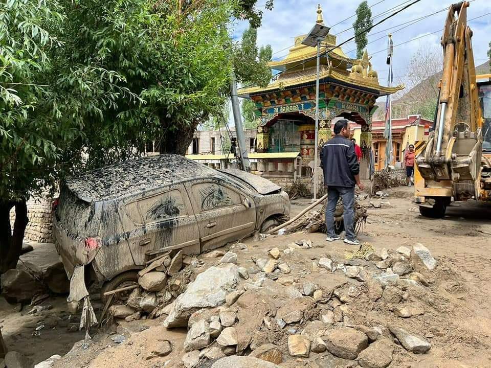 Cloudburst Triggers Flash Floods In Ladakh No Loss Of Life Reported