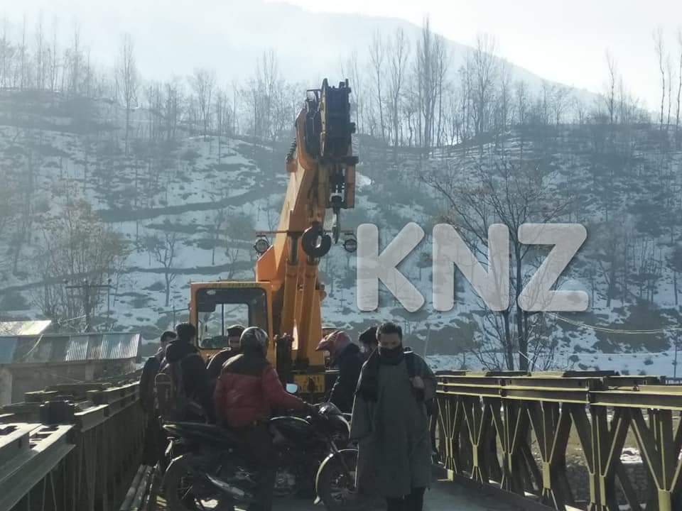 Wayil bridge renovation a headache for commuters