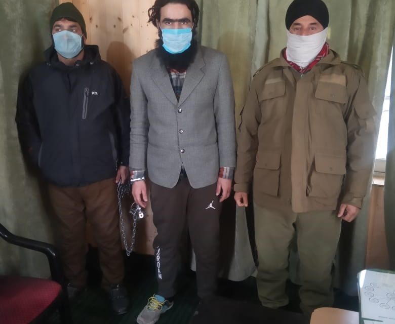 Budgam police arrests notorious drug peddler, contraband substance recovered