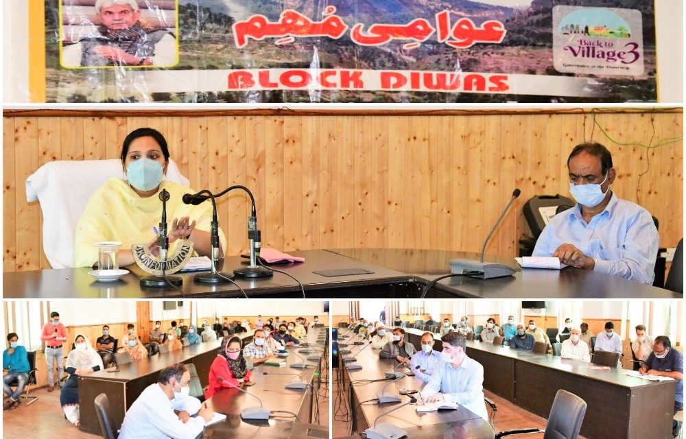 Weekly Block Diwas held in Ganderbal;DC listens to people’s grievances