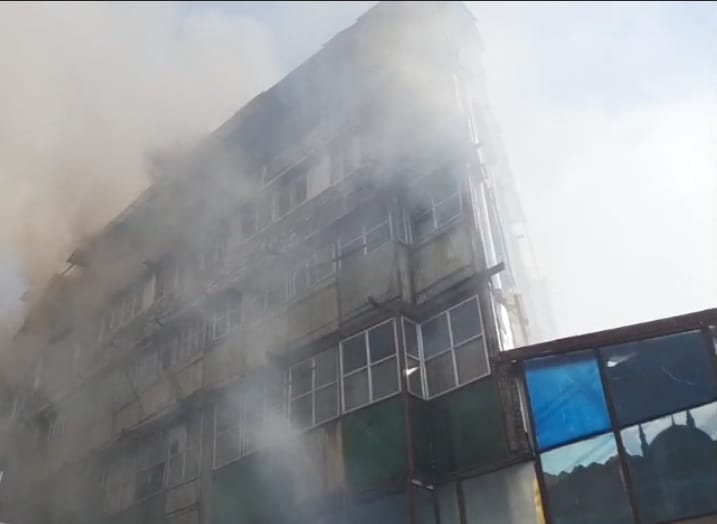 Fire Breaks Out in Srinagar Hotel