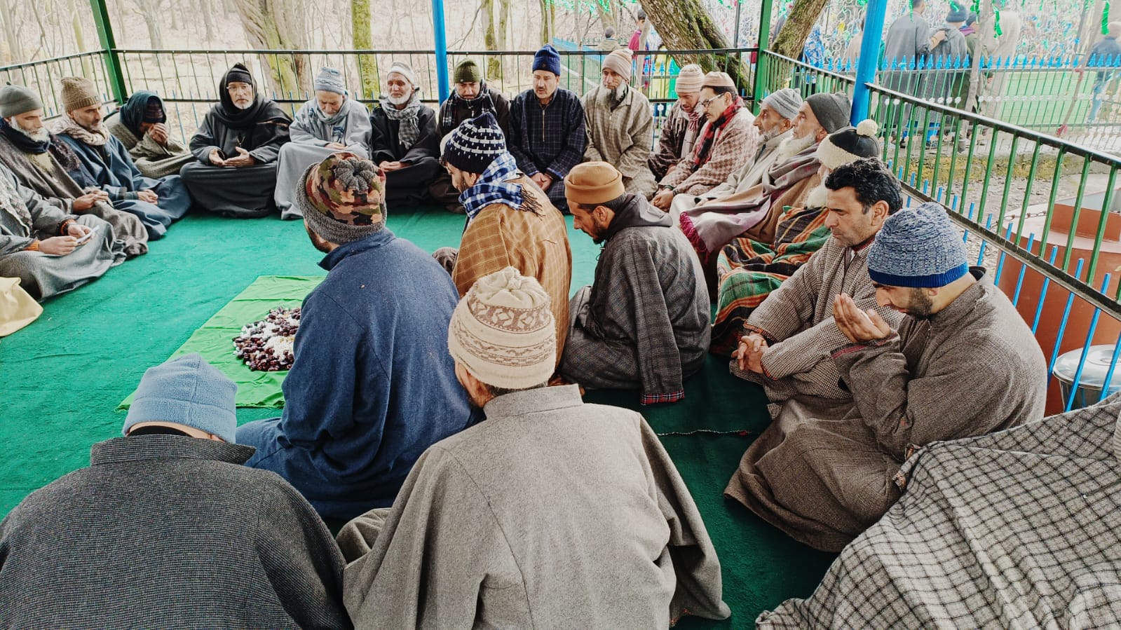 Urs Hazrat Sheikh Jamal-u-Din (RA) celebrated with religious fervor at Sehipora Wayil