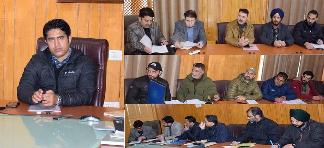 DDC chairs District Consultative Committee meeting at Pulwama;Approves Annual Credit Plan for 2023-24