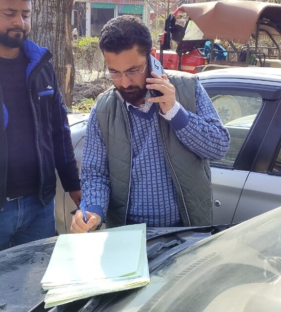 Geology Mining Department seizes 8 vehicles involved in illegal mining:DMO Ganderbal