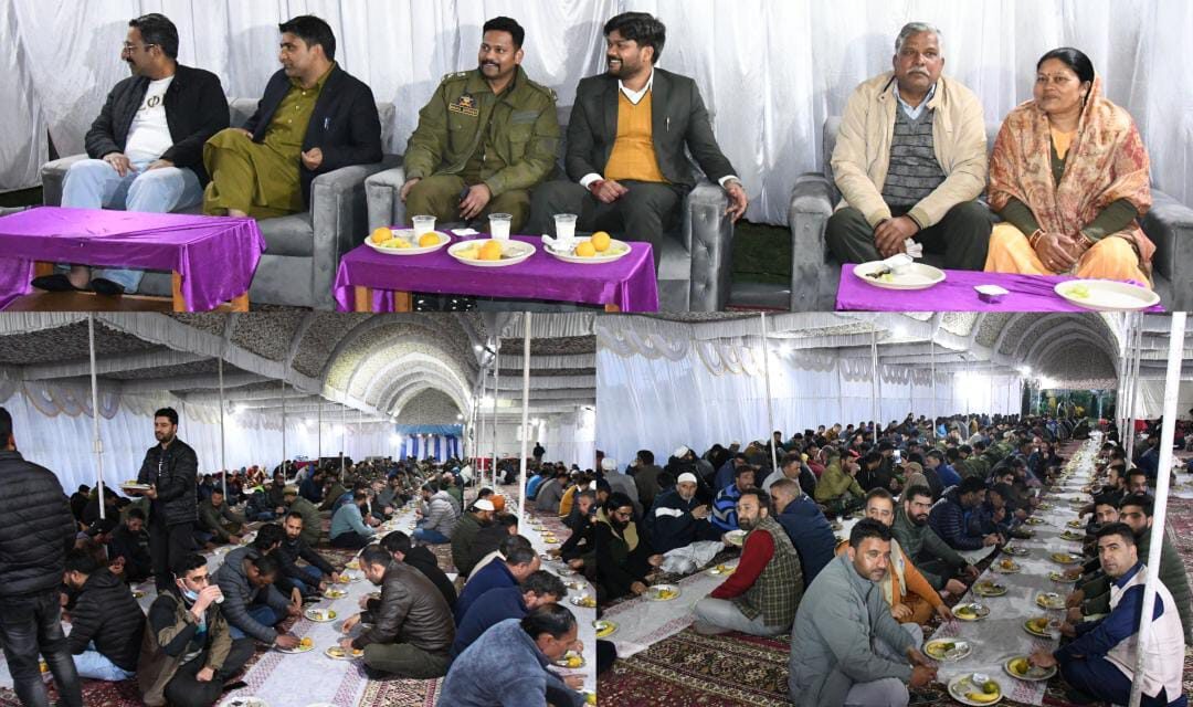 District Admin Ganderbal hosts grand Iftar party