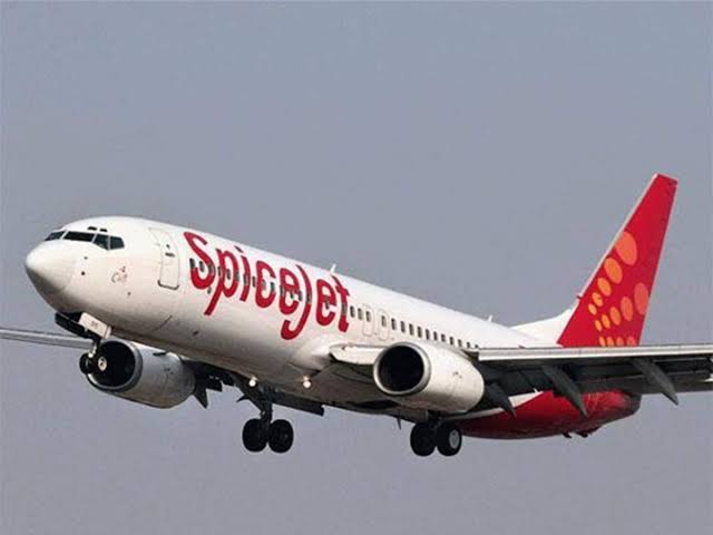 Srinagar-bound SpiceJet flight returns to Delhi airport due to false warning in cockpit