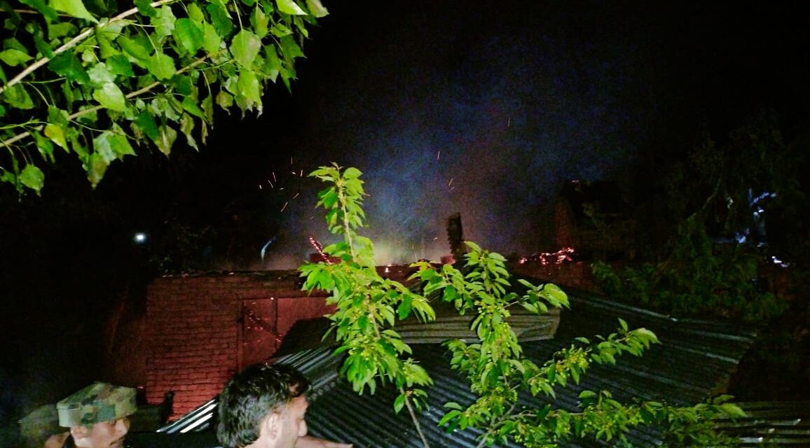 Massive Blaze Guts Residential House, Cowshed in Bandipora’s Ajas;Locals Hail Army’s 13 RR for Timely Help