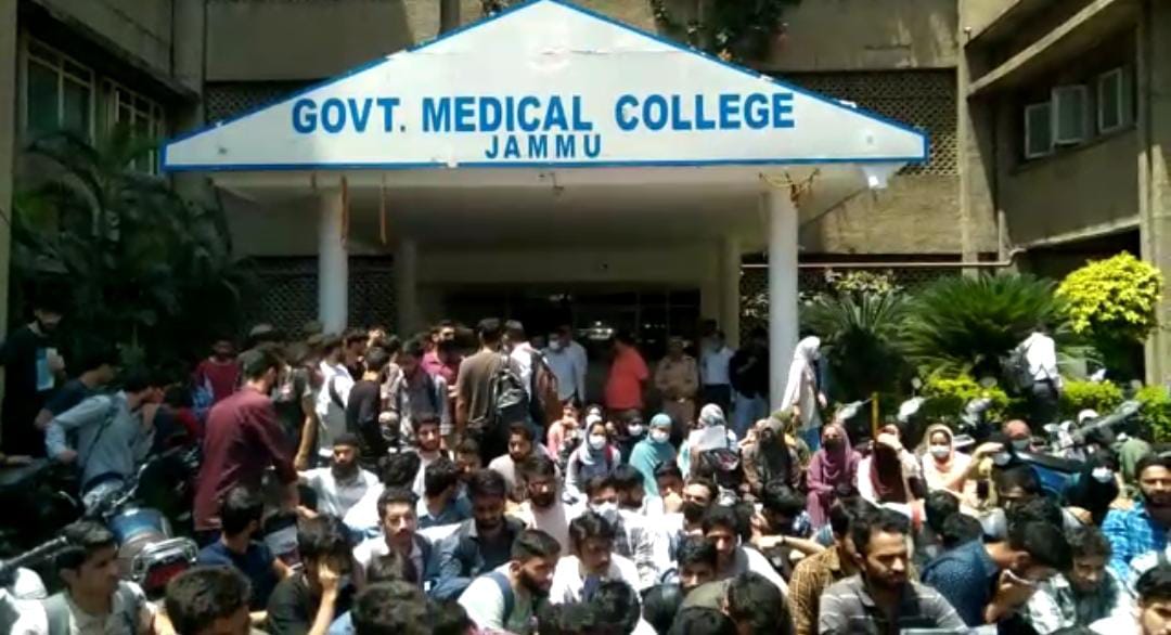 Scuffle breaks out at GMC Jammu hostel, investigation on: Police