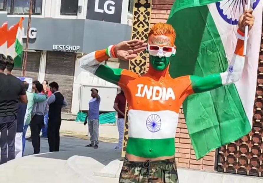 Man travels from Gujarat ‘to celebrate Independence Day in Kashmir’