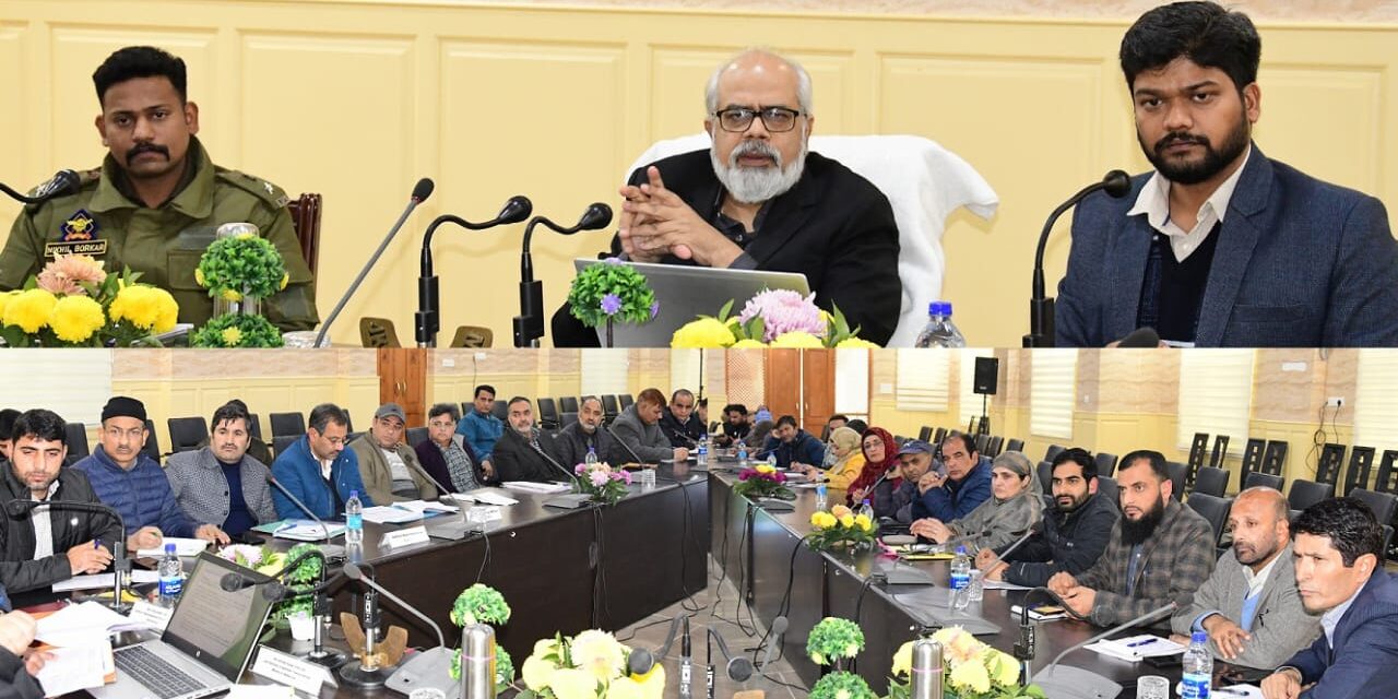 Union Joint Secretary reviews arrangements for Viksit Bharat Sankalp Yatra at Ganderbal