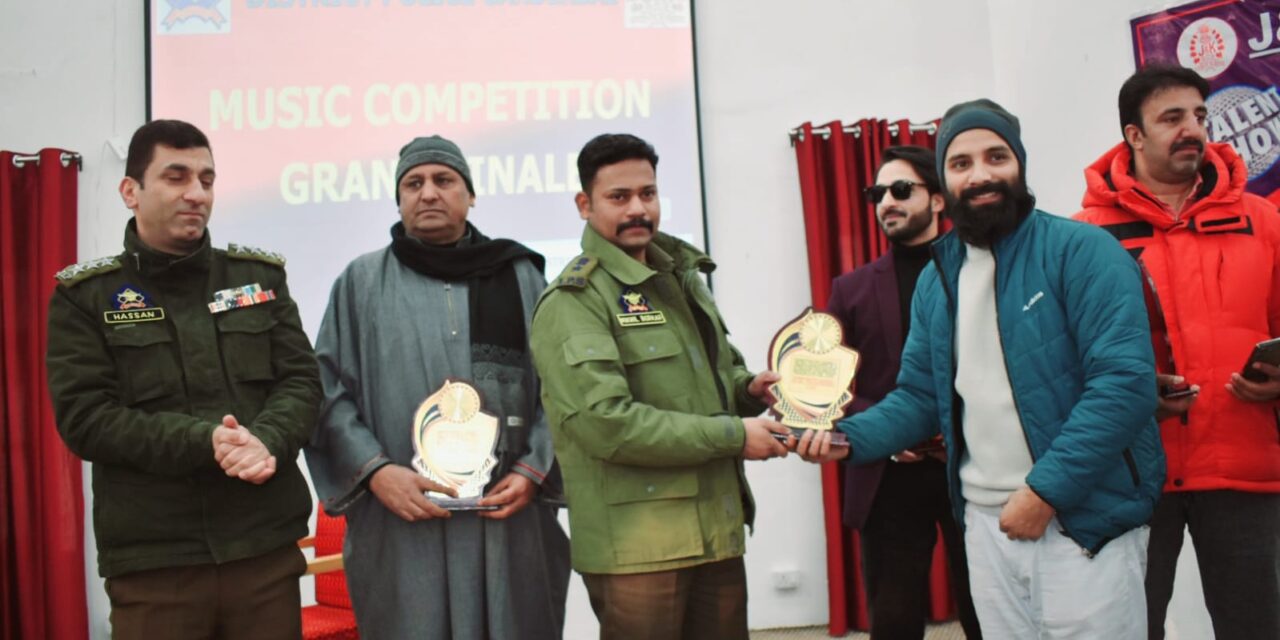 Ganderbal Police organized music/singing competition at GDC Ganderbal