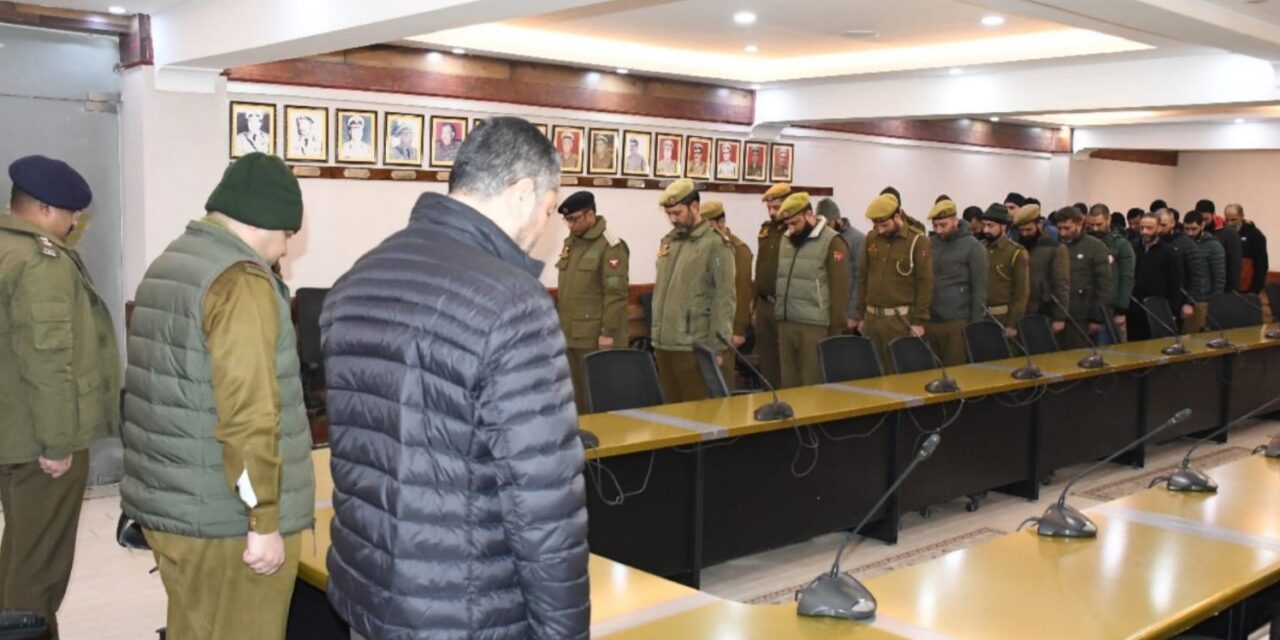 Police observes 2-minute silence across Kashmir Valley