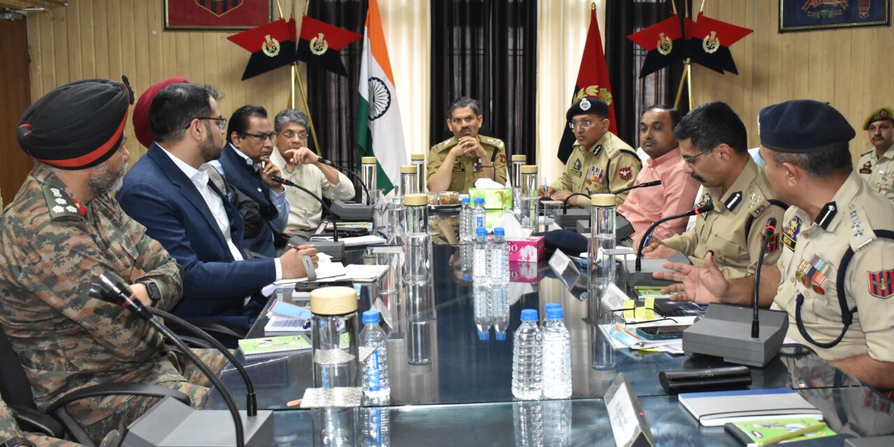 DGP J&K, GOC 16 Corps visit Poonch; Co-chaired joint security review meeting