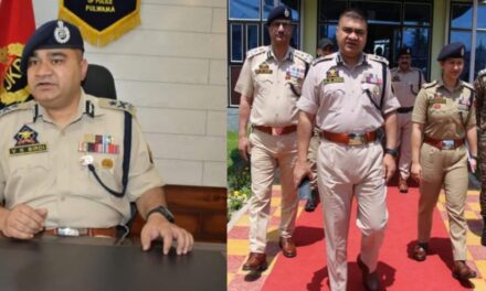 IGP Kashmir visits South Kashmir; Reviews poll preparedness, L&O scenario & security situation in Shopian, Pulwama & Awantipora