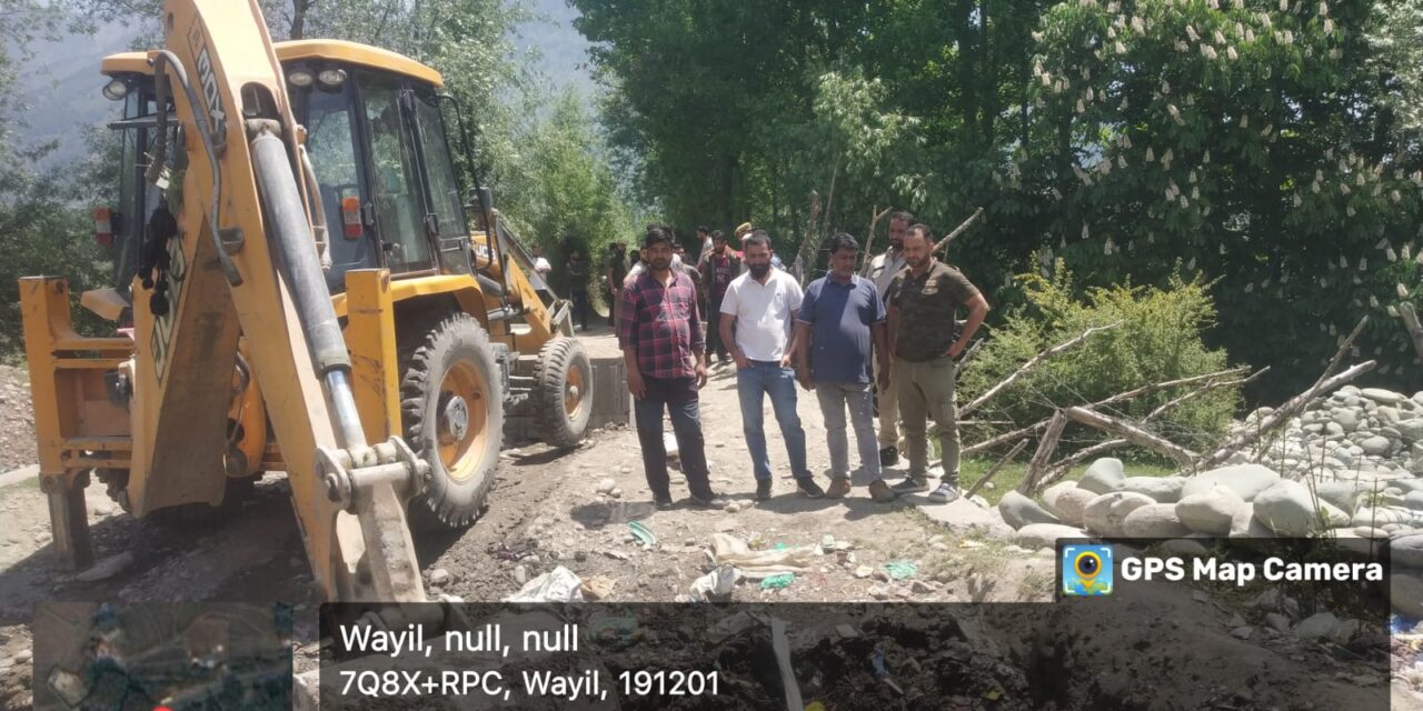 Geology & Mining Department starts drive to curb illegal mining activities in Ganderbal,seized 3 tractors.