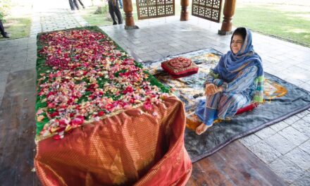 Ahead of electoral battle Mehbooba seeks ‘strength’ at father’s grave