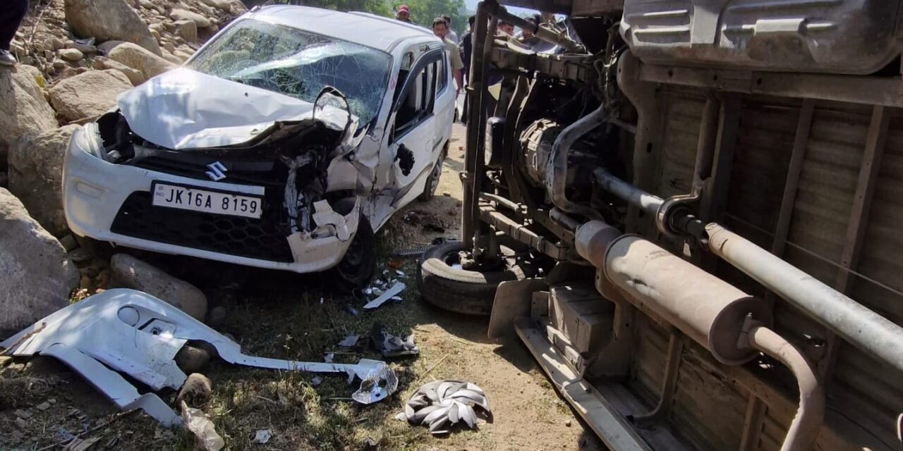 Four injured in Kangan road accident