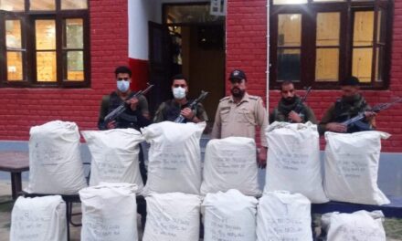 Police recovers huge consignment of contraband substances in Kulgam; arrests 03 drug peddlers in Sopore