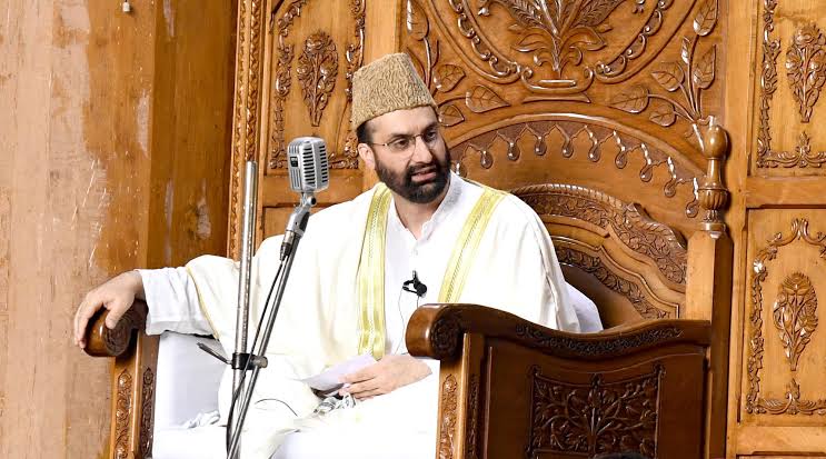 Hope govt will rethink its policy on release of political prisoners: Mirwaiz Umar Farooq