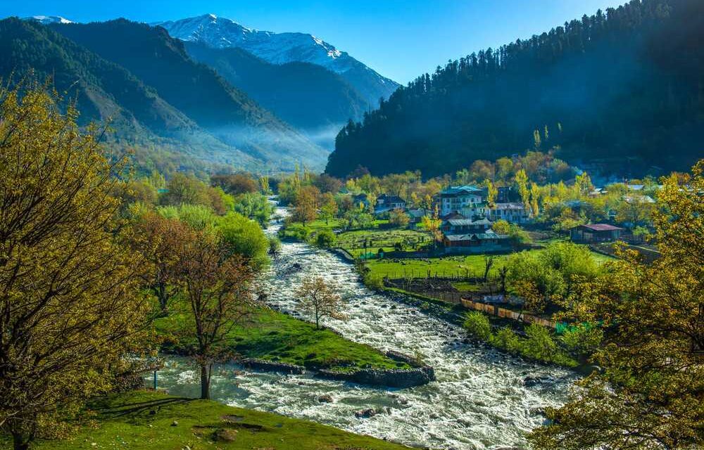 Over 3 lakh tourists visit Pahalgam in last four months;Tourism flow increases with each passing day: Official