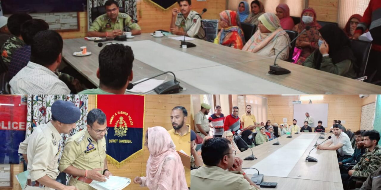 Police held meeting with families of Police Martyrs at DPO Ganderbal