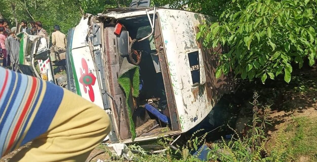 Two dead, 18 injured in Baramulla bus accident