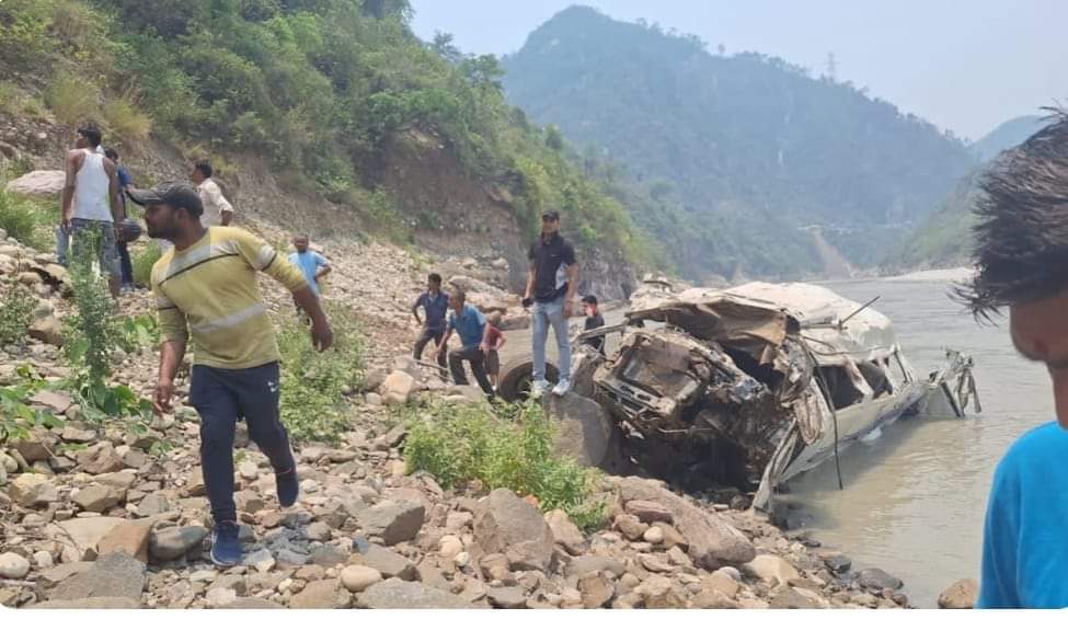 10 people killed, 13 injured as tempo traveller falls into deep gorge in Uttarakhand’s Rudraprayag