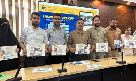 Director JKEDI launches online exam preparation app ‘Crakify’;Offers support under J&K Startup Policy to Kupwara based startup