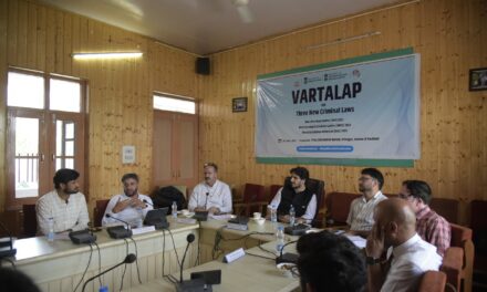 PIB Srinagar organizes ‘Vartalap’ on three new criminal laws