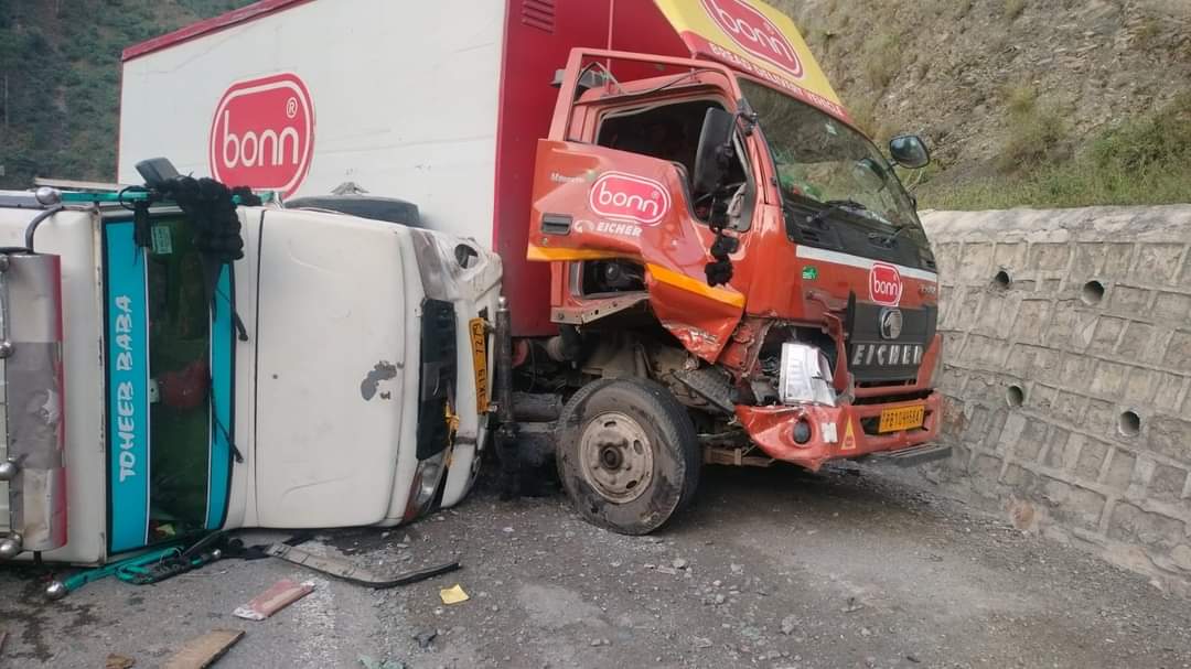 J-K: Dumper hits 7 vehicles on Jammu-Srinagar national highway