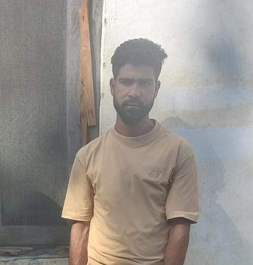 Sopore Police has booked one notorious Drug Smuggler under the PIT-NDPS Act after receiving a formal detention order from the competent authority.