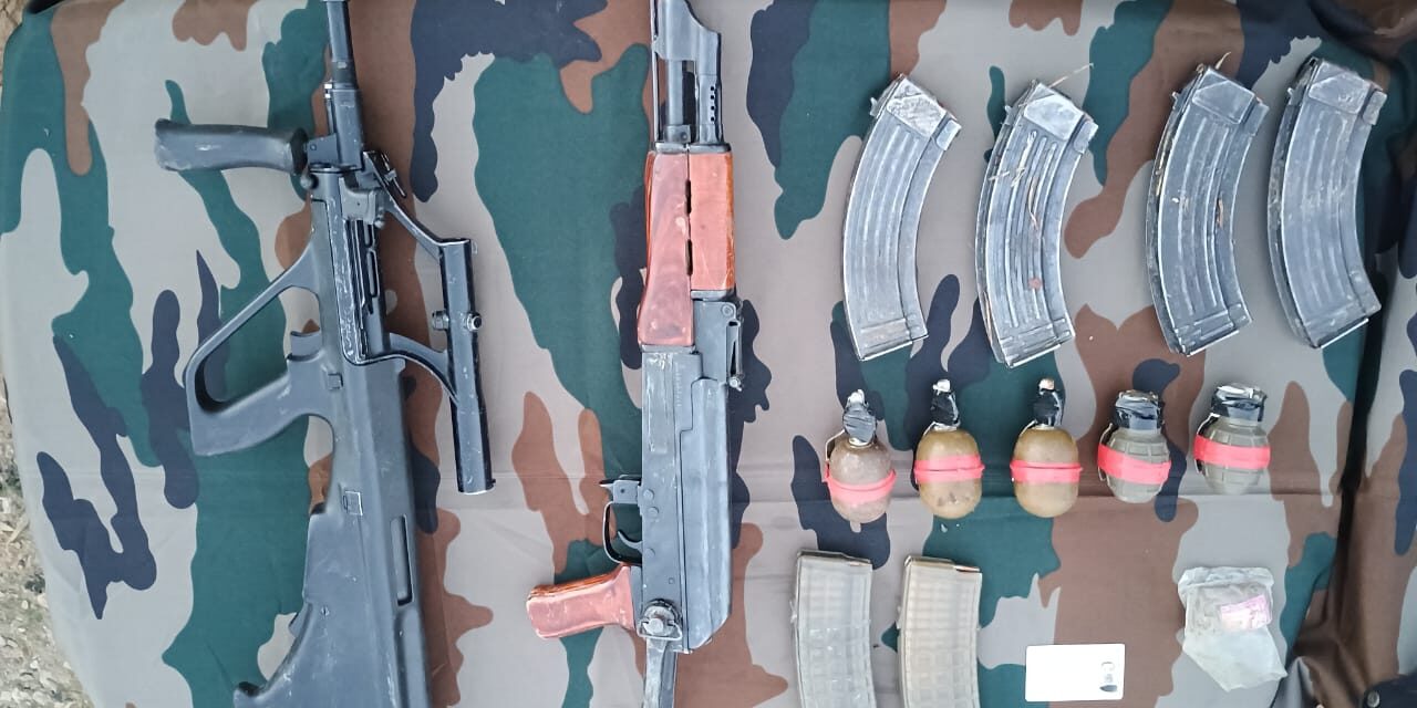 Two foreign militants killed in Keran Kupwara encounter;Huge quantity of arms, ammunition recovered