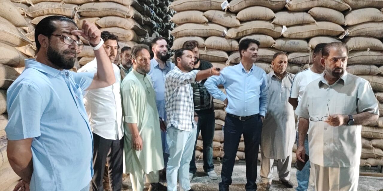 Dr Kabir inspects functioning of Food, Civil Supplies & Consumer Affairs department