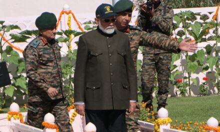 PM Modi pays homage to Kargil war martyrs in Drass