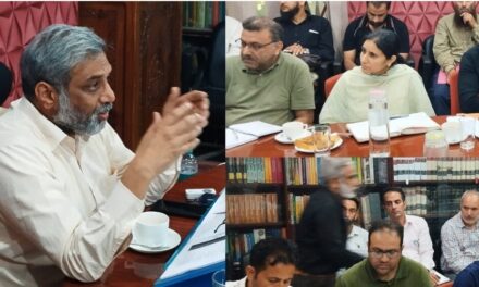 Shaleen Kabra reviews flood preparedness;Asks for devising effective strategy to deal with flood like situations