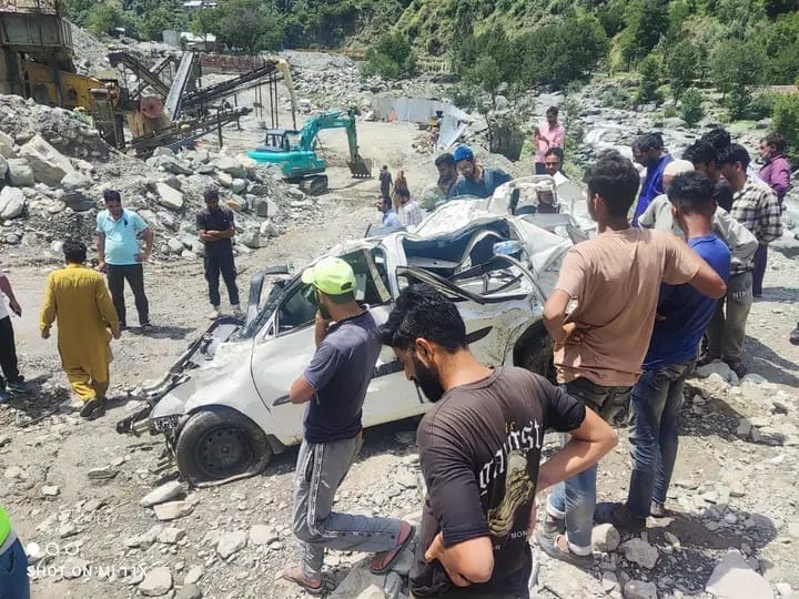 3 Anantnag residents killed as vehicle veers off road, falls in gorge in Kupwara