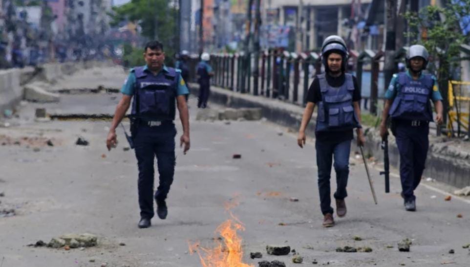 32 killed as protesters and ruling party supporters clash in Bangladesh