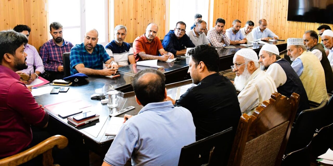 Arrangements for Urs Syed Qamar-ud-Din Bukhari reviewed at Ganderbal;DC exhorts all departments to work in coordination for smooth conduct of Urs