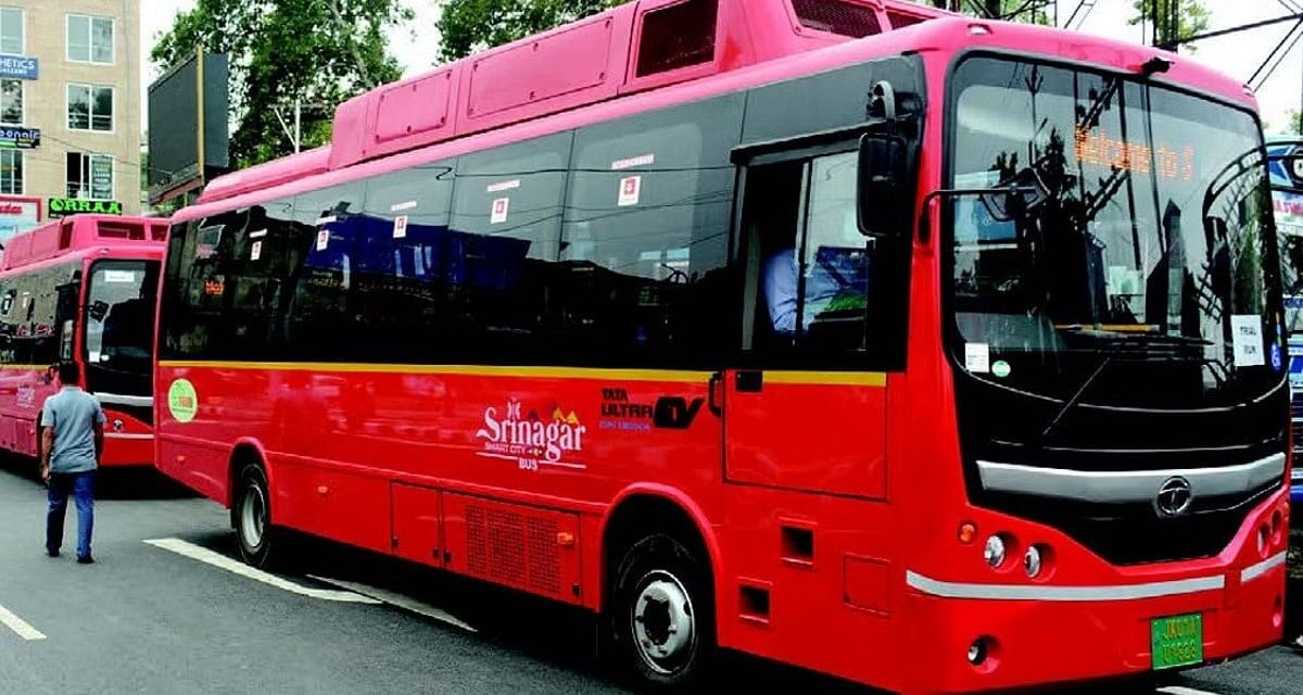 Smart Buses in Srinagar Fail to Stick to Schedule, Commuters Frustrated