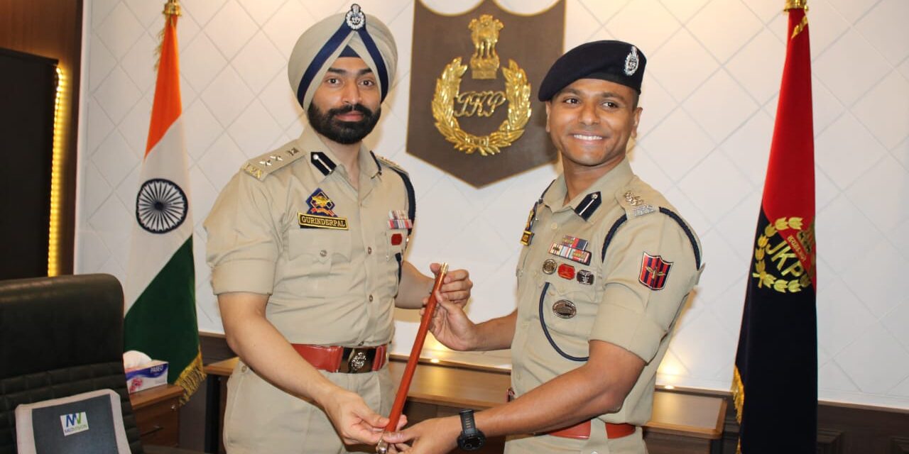 Gurinderpal Singh Takes Charge as SSP Baramulla