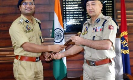 Waseem Qadri-JKPS assumes charge as SSP Ganderbal.