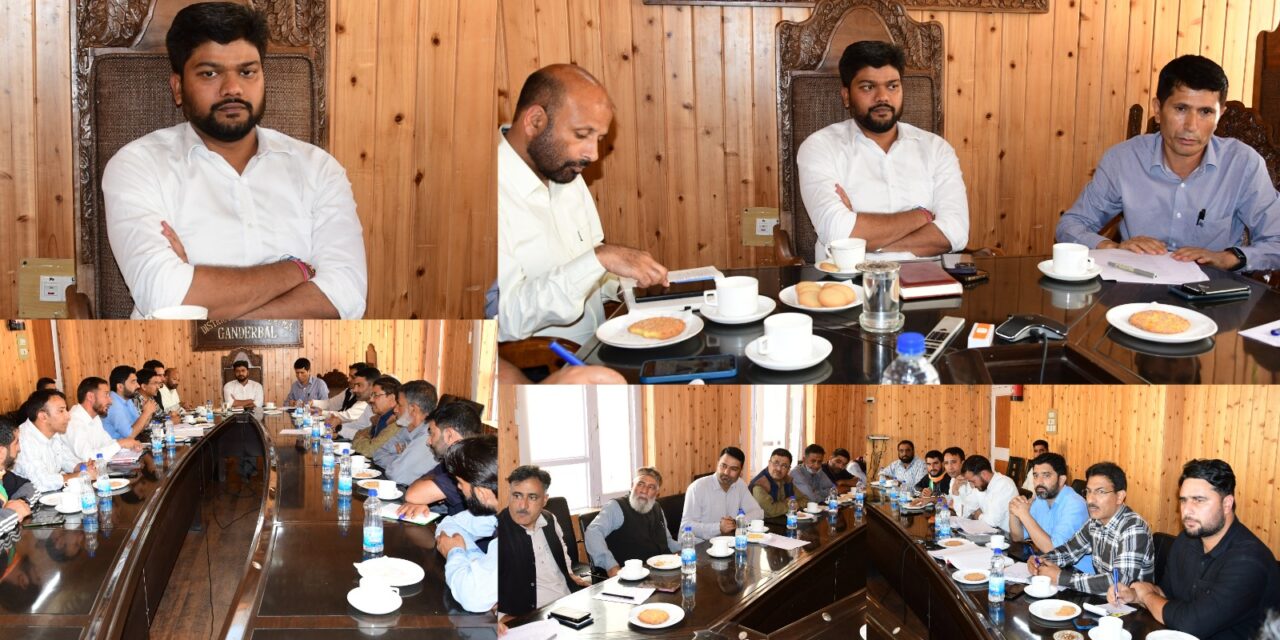 DEO Ganderbal briefs Political Parties on Election processEmphasizes on strict adherence to MCC, ECI Guidelines