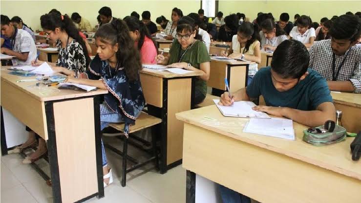 Universities can hold exams to fill seats left vacant after admissions through CUET: UGC