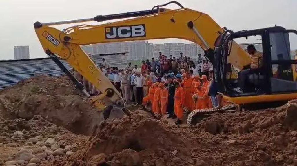 2 labourers died, 4 rescued after they came under debris during construction of bridge in Samba