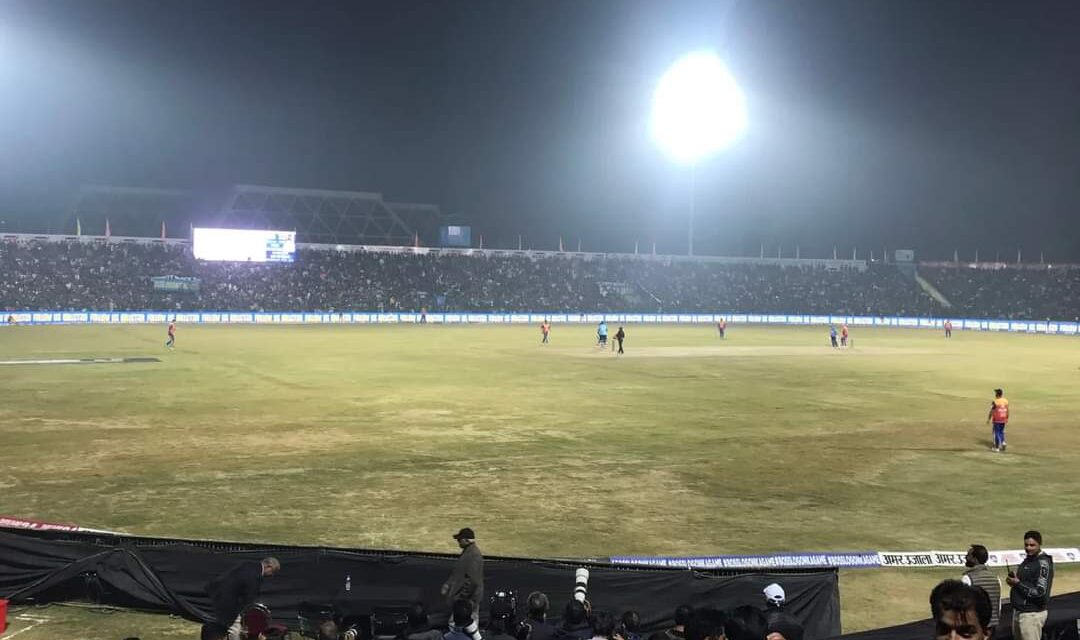 Legends League Cricket Final: LG Sinha greets players at Bakshi Stadium