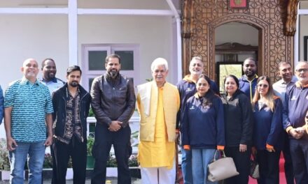 Lt Governor meets Winner & Runner-up teams of Legends League Cricket at Raj Bhawan