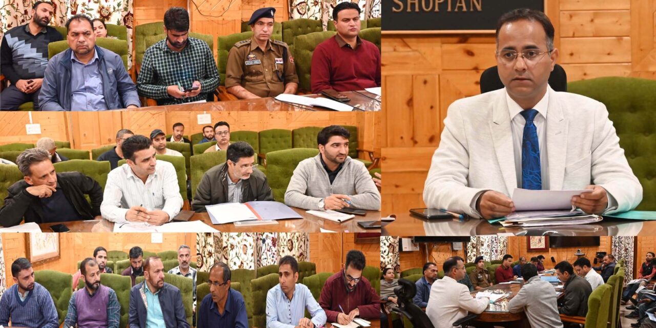 DC Shopian reviews Winter preparedness, sought deptt wise Action Plans & their meticulous execution