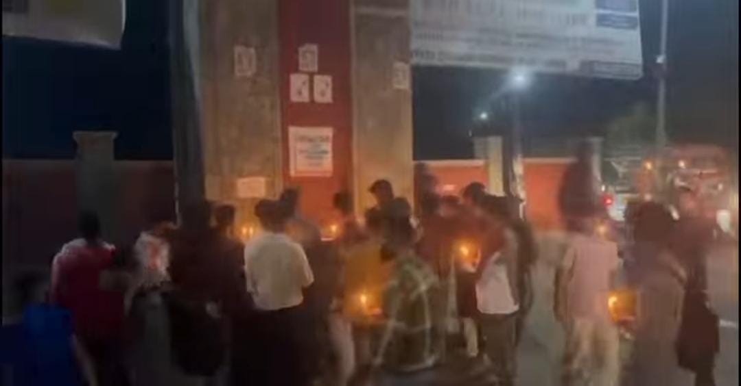 Sopore Residents Hold Candlelight March to Protest Civilian Killings at Z-Morh Tunnel Construction Site