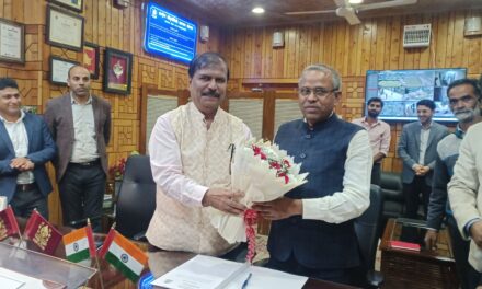 Prof Binod Kumar Kanaujia assumes additional charge of Director, NIT Srinagar