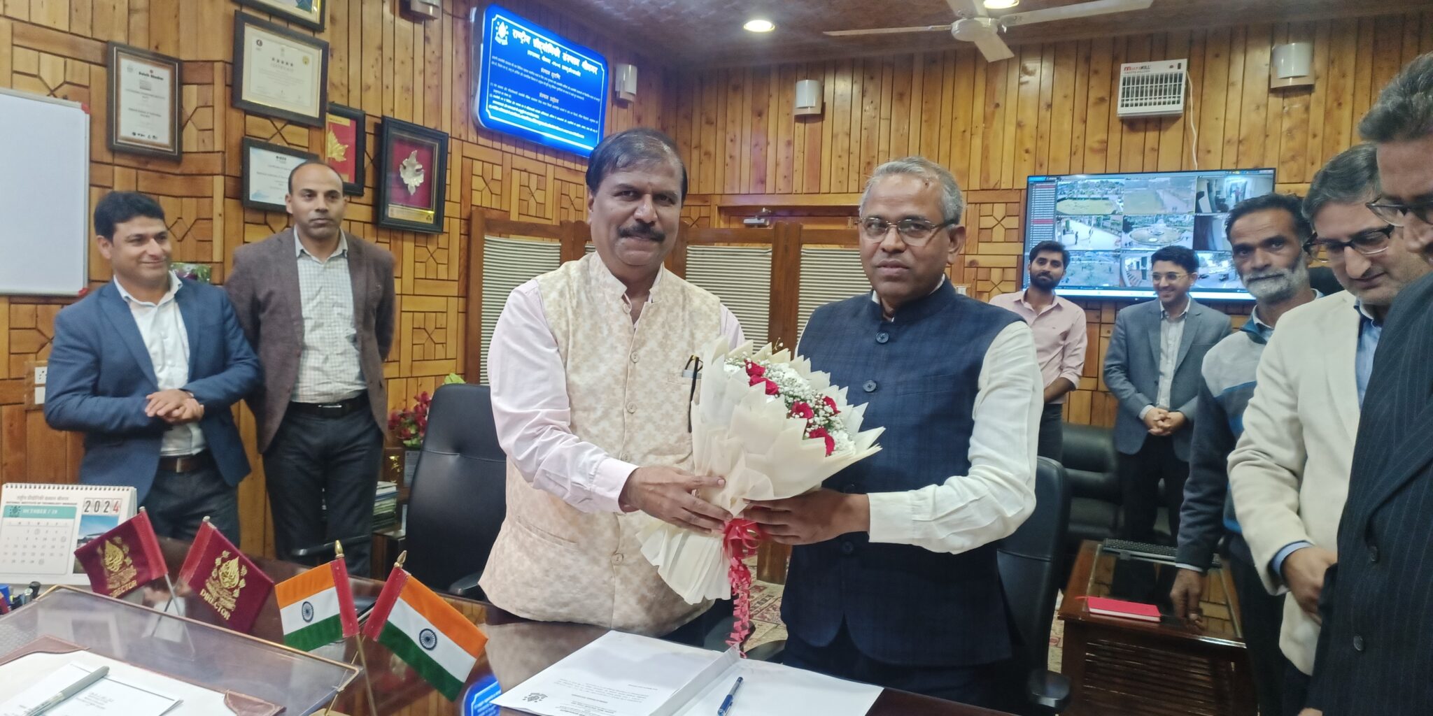 Prof Binod Kumar Kanaujia assumes additional charge of Director, NIT Srinagar